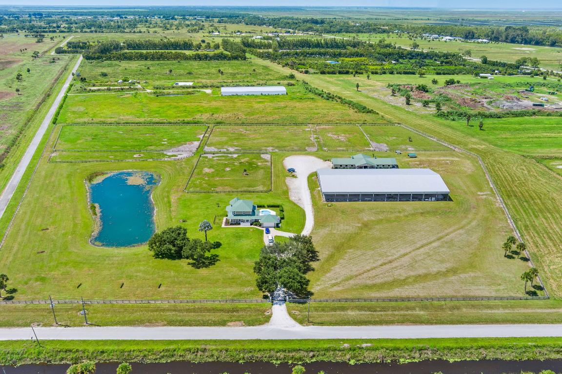 BOX RANCH GROVES - Residential