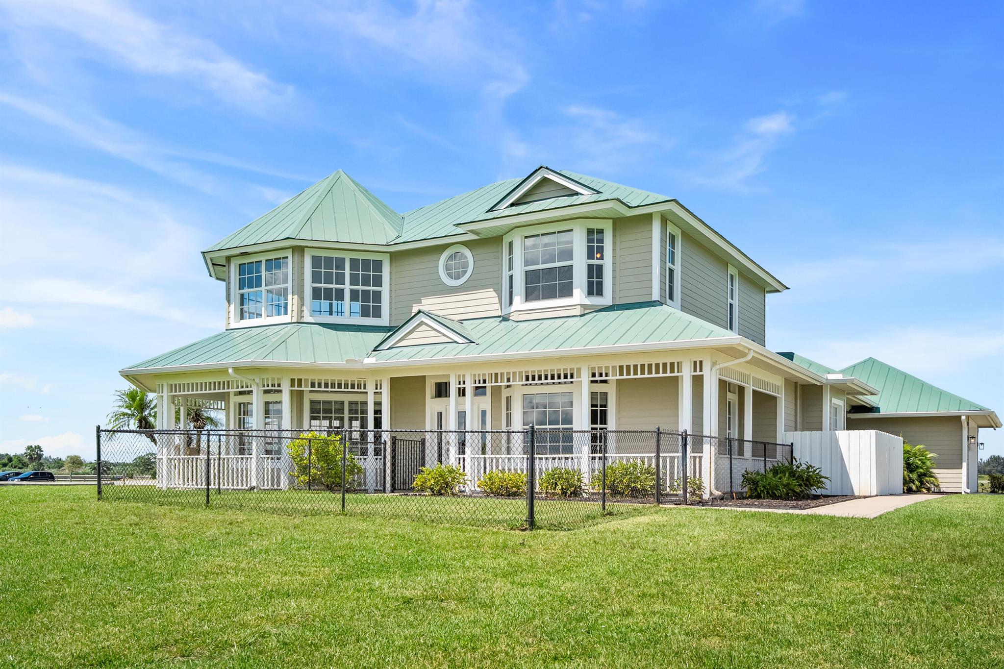 BOX RANCH GROVES - Residential