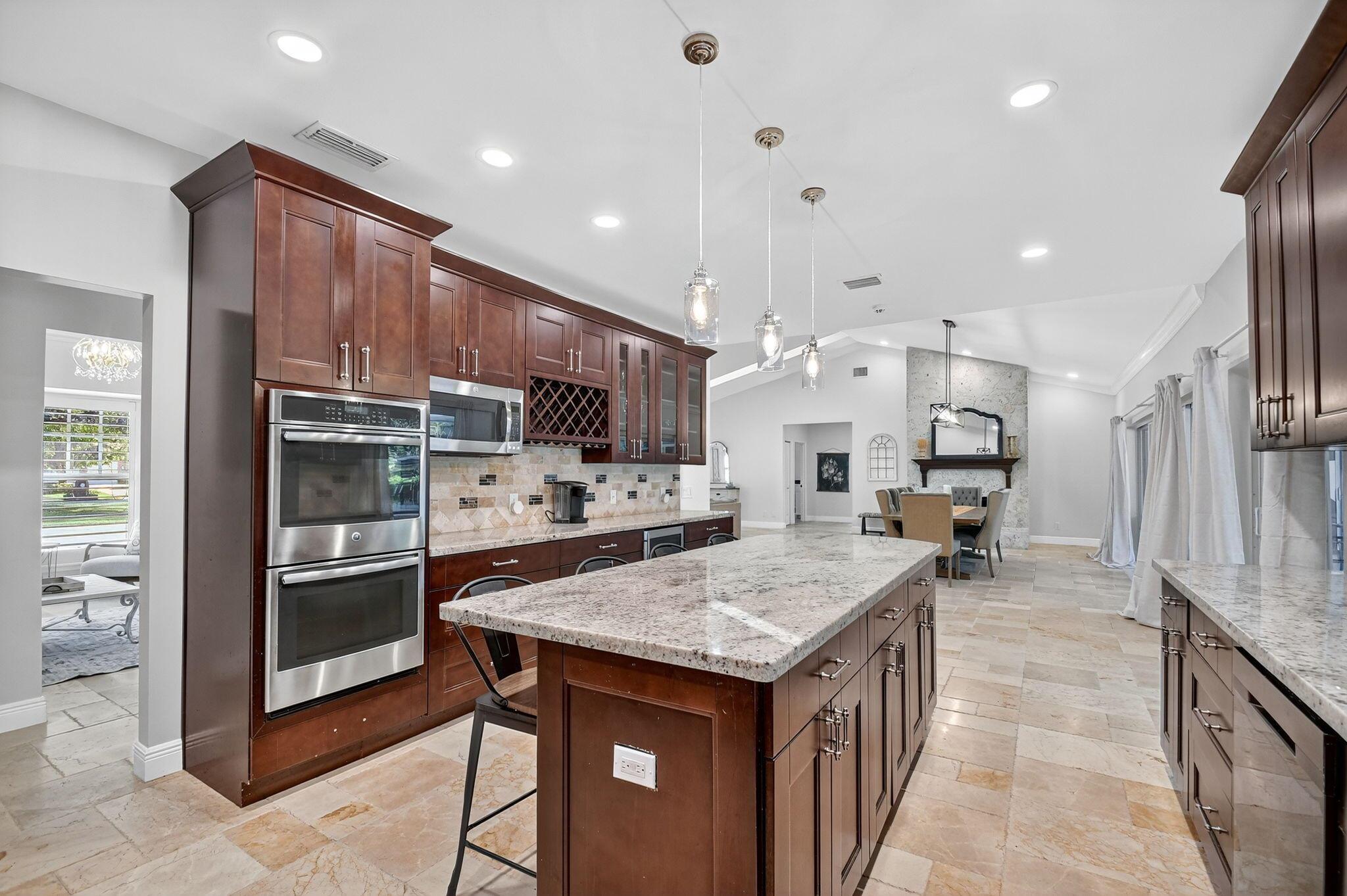 PINEWOOD OF WELLINGTON - Residential Lease