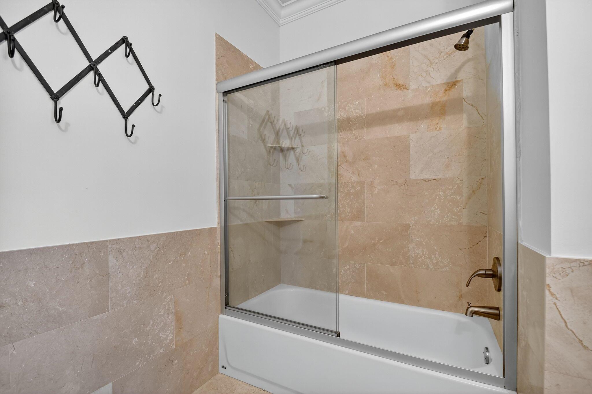 PINEWOOD OF WELLINGTON - Residential Lease