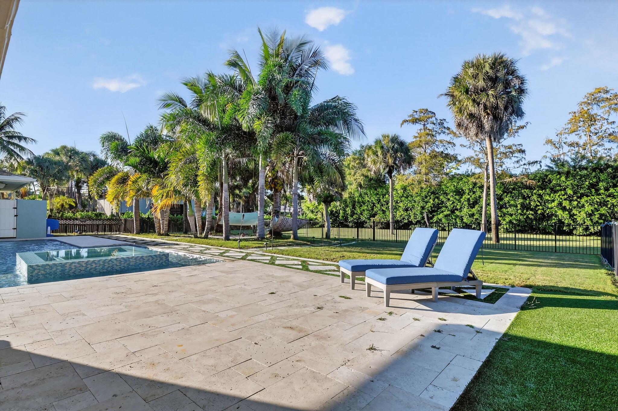 PINEWOOD OF WELLINGTON - Residential Lease