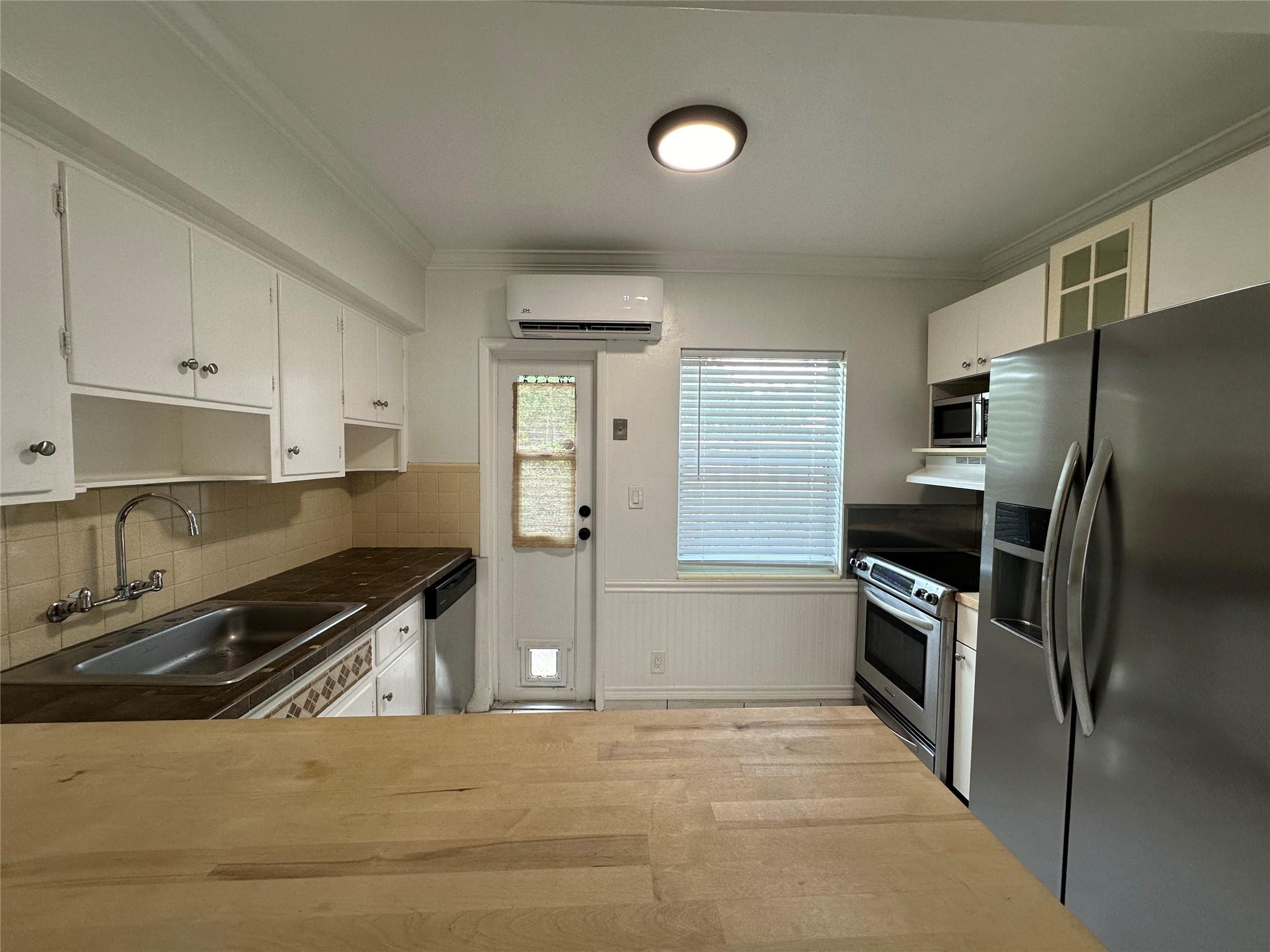 Lake Ridge - Residential Lease