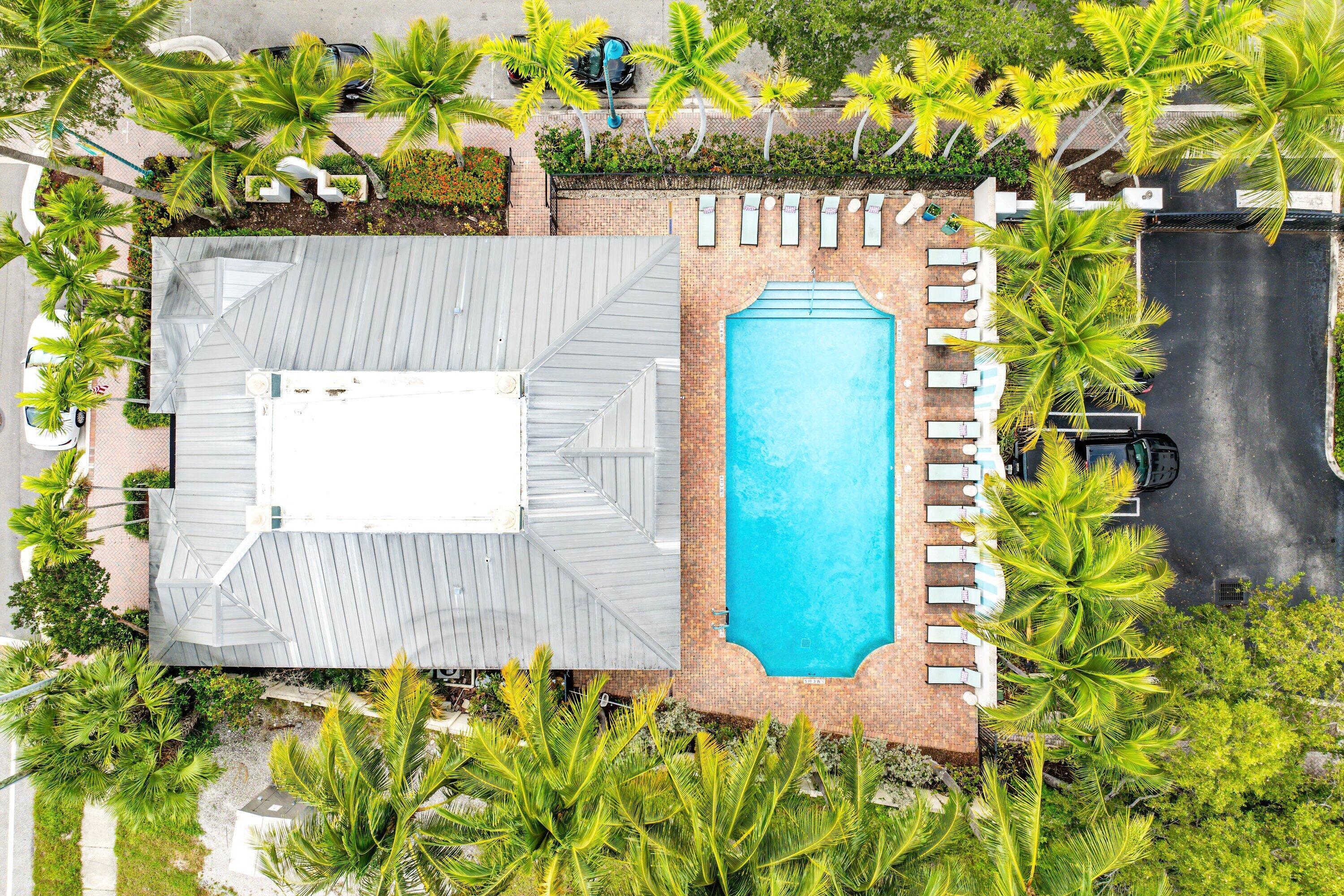 PINEAPPLE GROVE VILLAGE - Residential