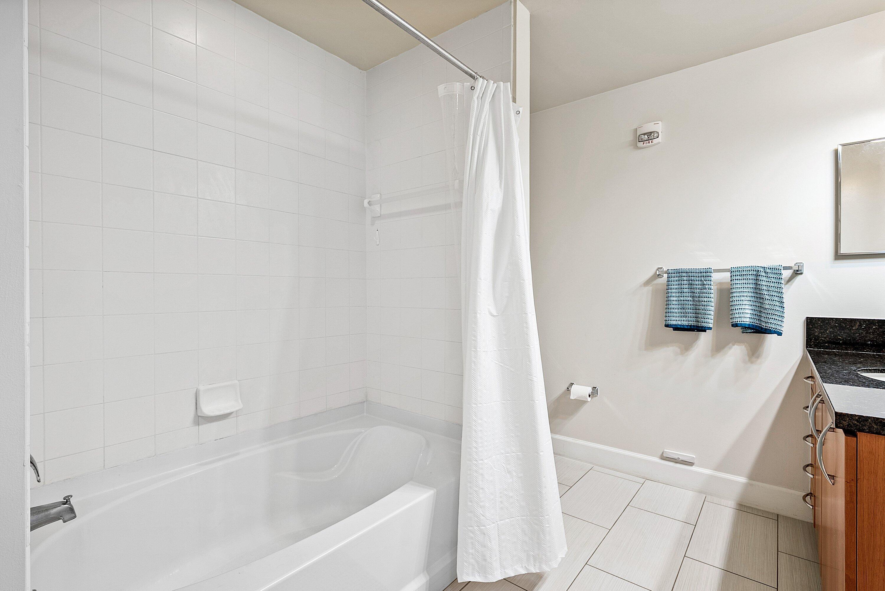 PINEAPPLE GROVE VILLAGE - Residential