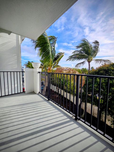 255 NE 3rd Avenue Unit 2-407 Delray Beach FL 33444