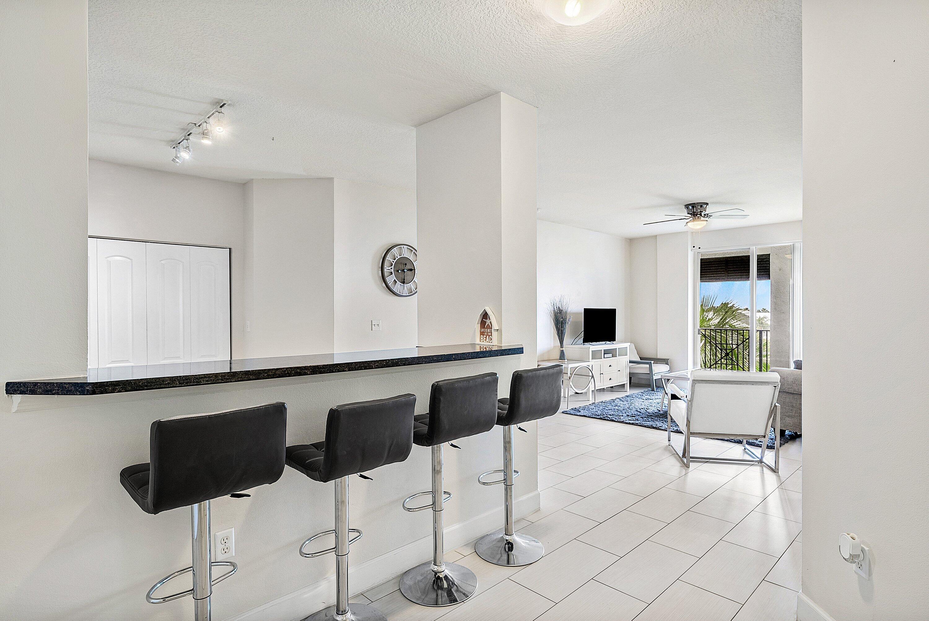 PINEAPPLE GROVE VILLAGE - Residential