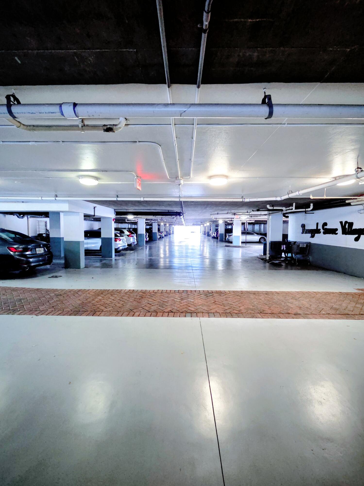 PINEAPPLE GROVE VILLAGE - Residential