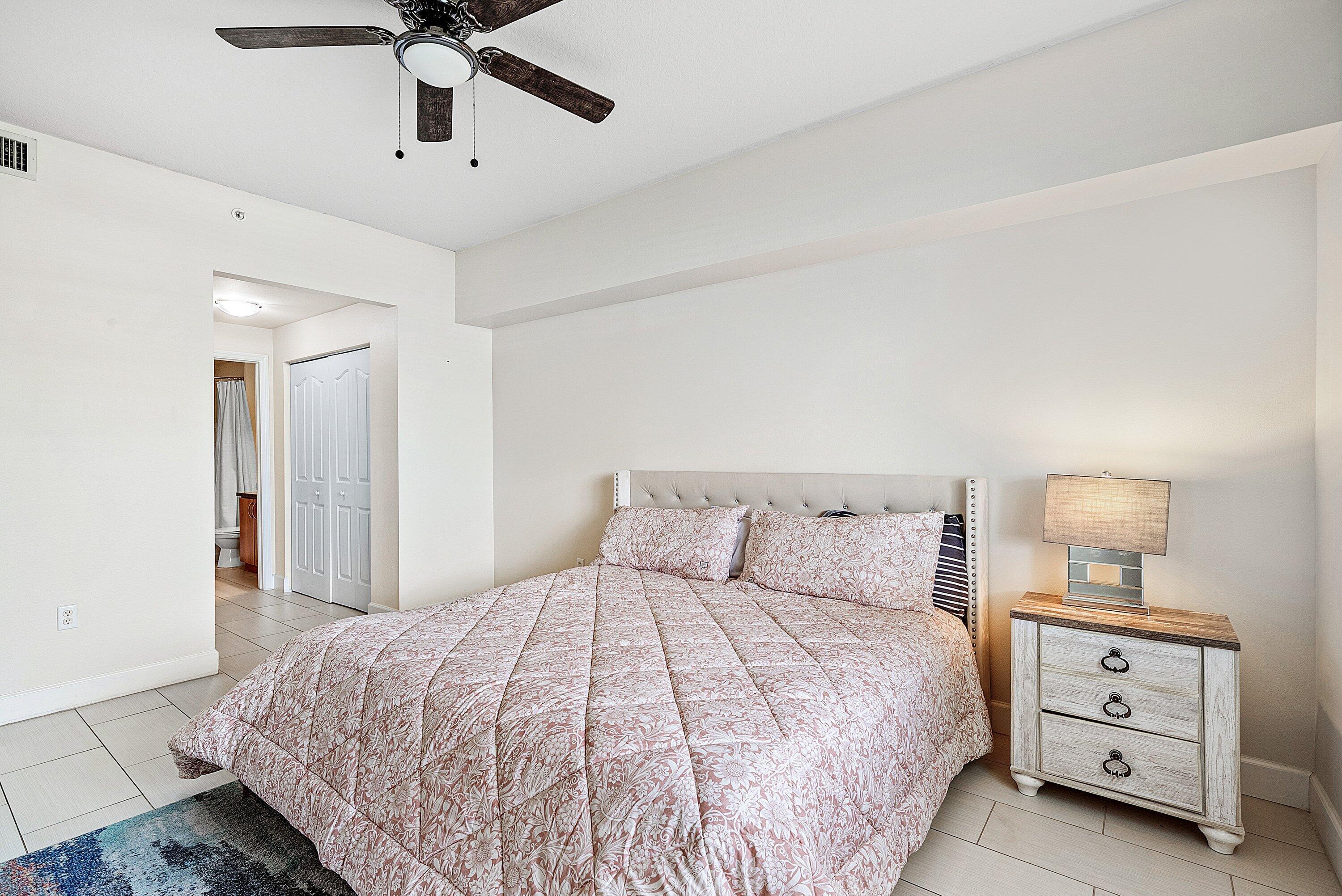 PINEAPPLE GROVE VILLAGE - Residential