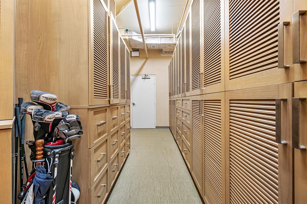 BELLARIA CONDO - Residential