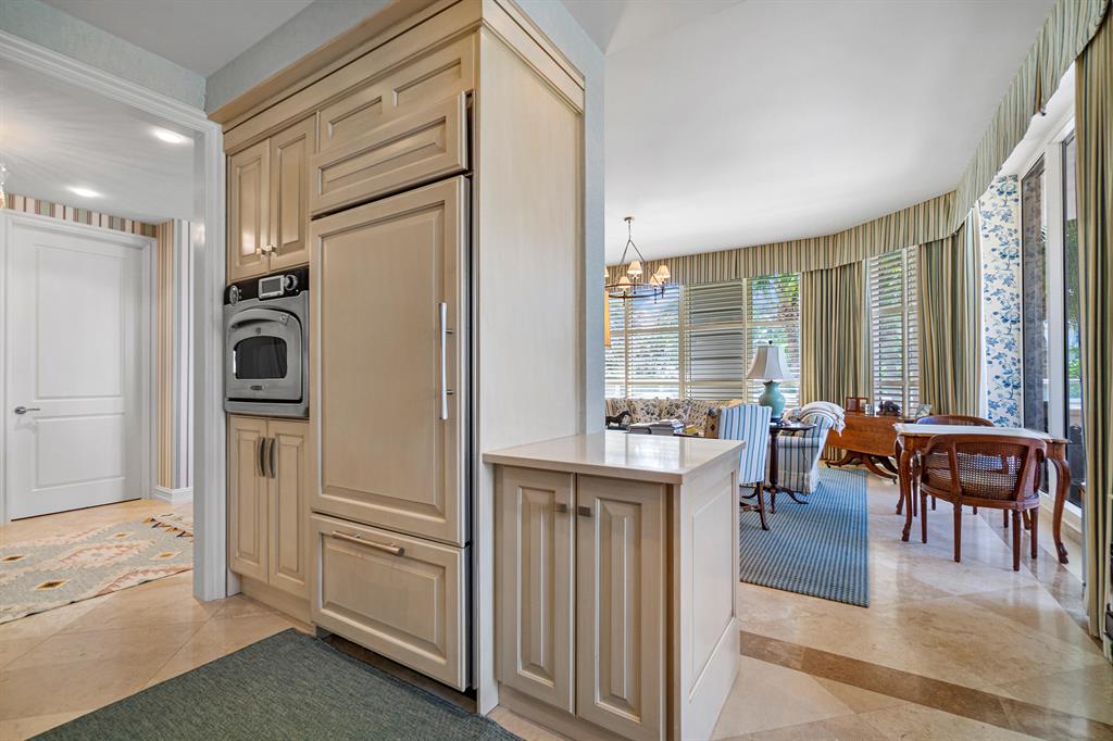 BELLARIA CONDO - Residential