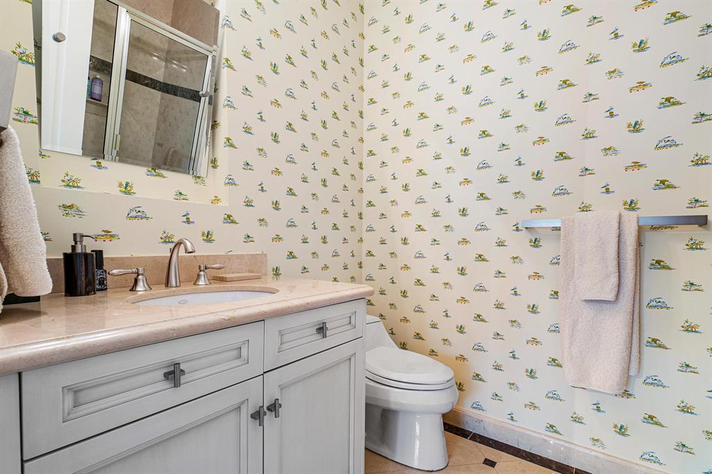 BELLARIA CONDO - Residential