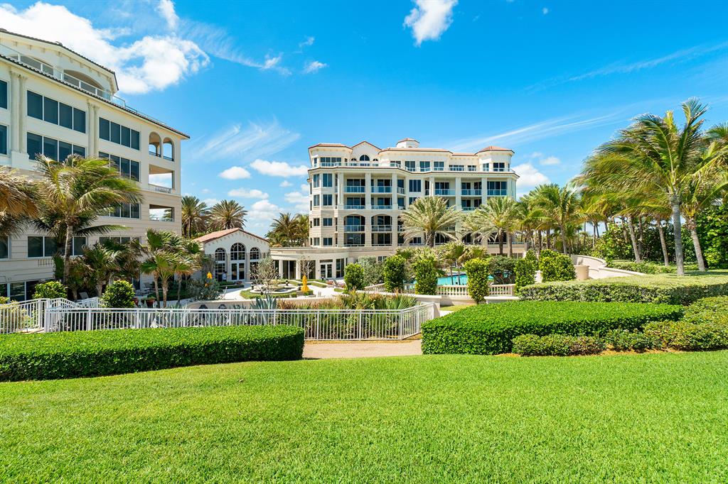 BELLARIA CONDO - Residential