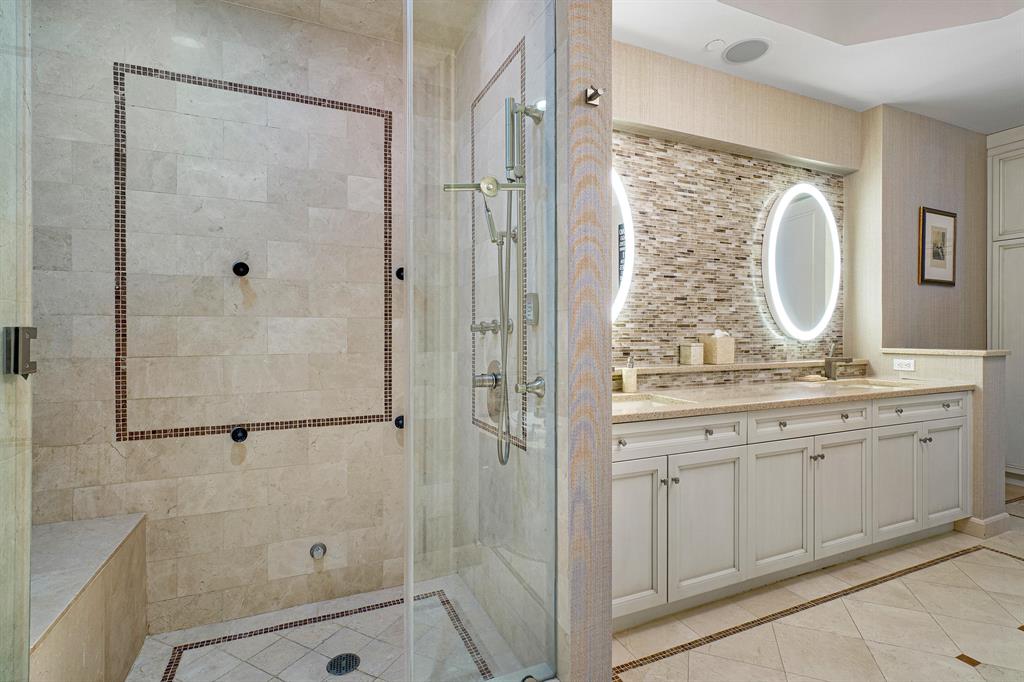 BELLARIA CONDO - Residential