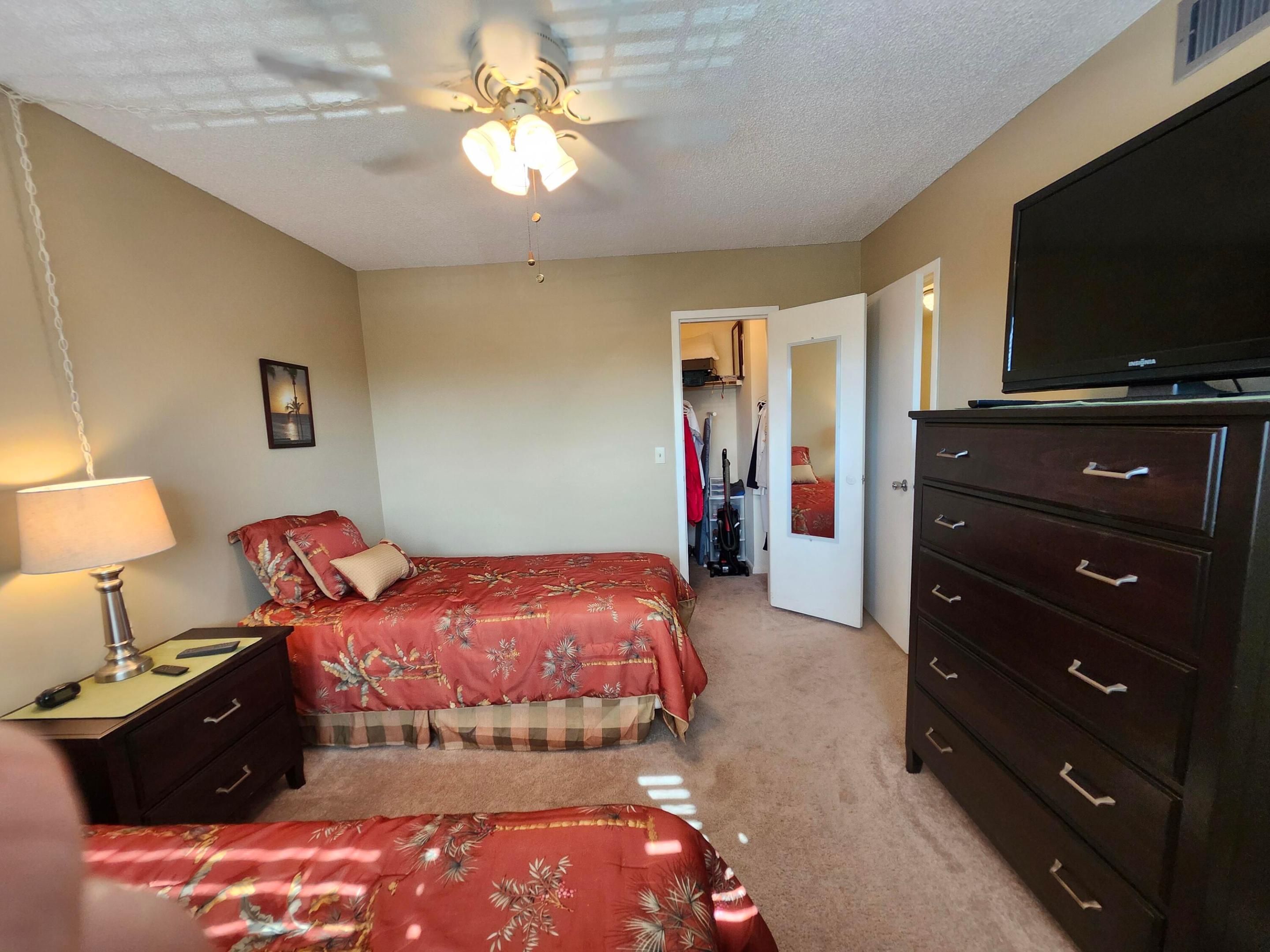 Village Royale Emerald Green - Residential