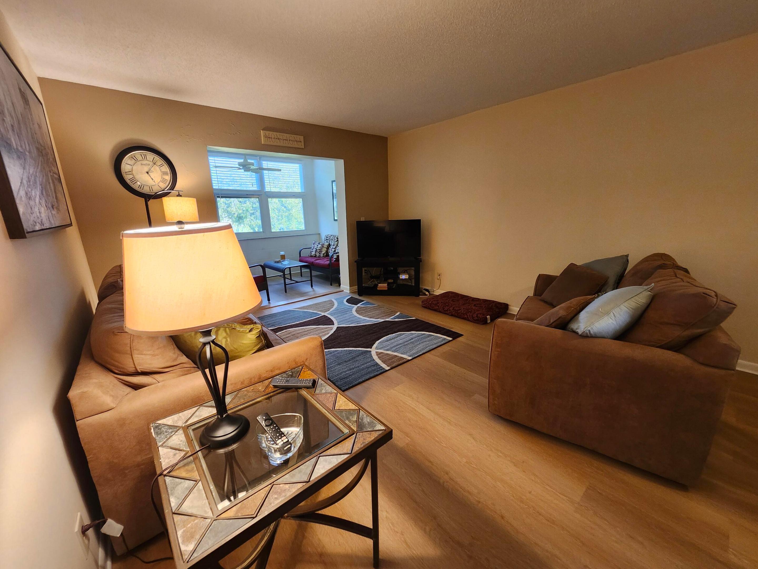 Village Royale Emerald Green - Residential