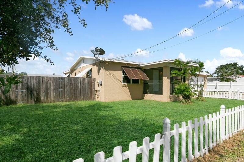 PALM ACRES ESTATES ADD 2 - Residential