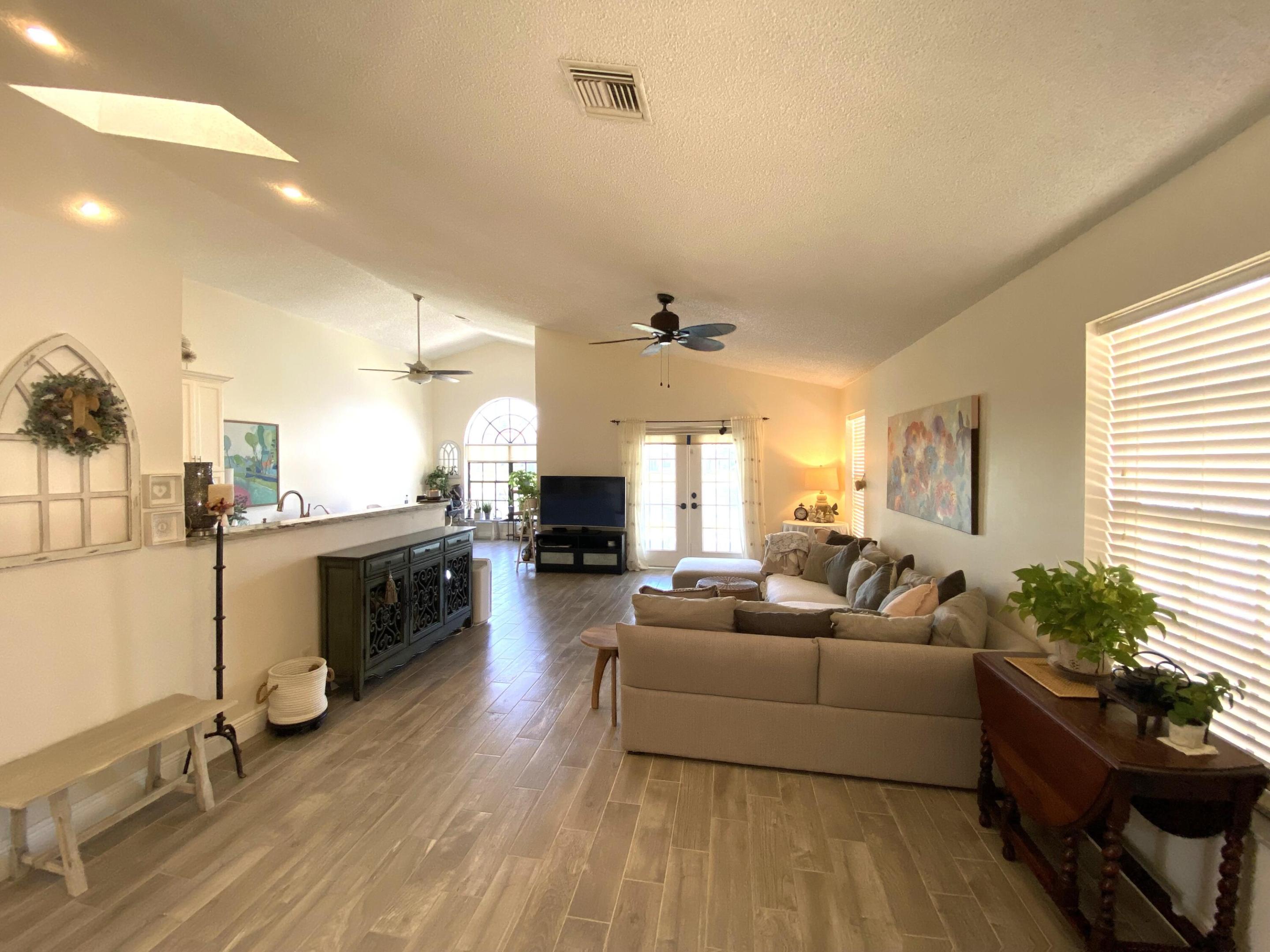 STARLIGHT COVE - Residential