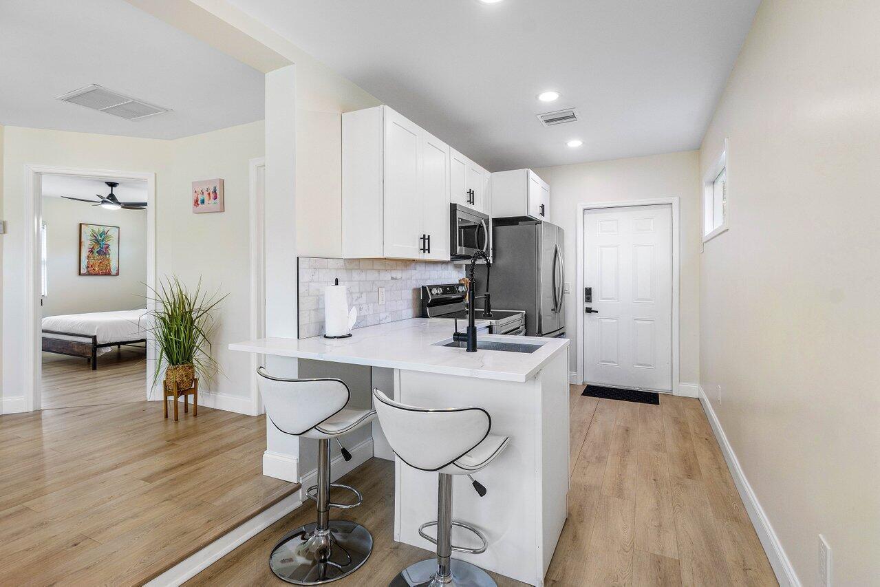 BASKIN ADD TO BRINY BREEZES - Residential