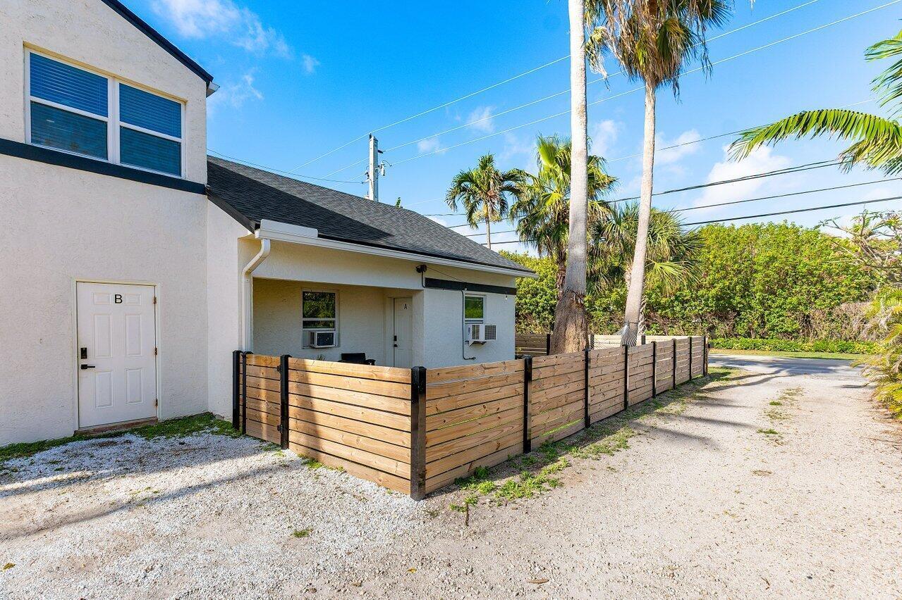 BASKIN ADD TO BRINY BREEZES - Residential