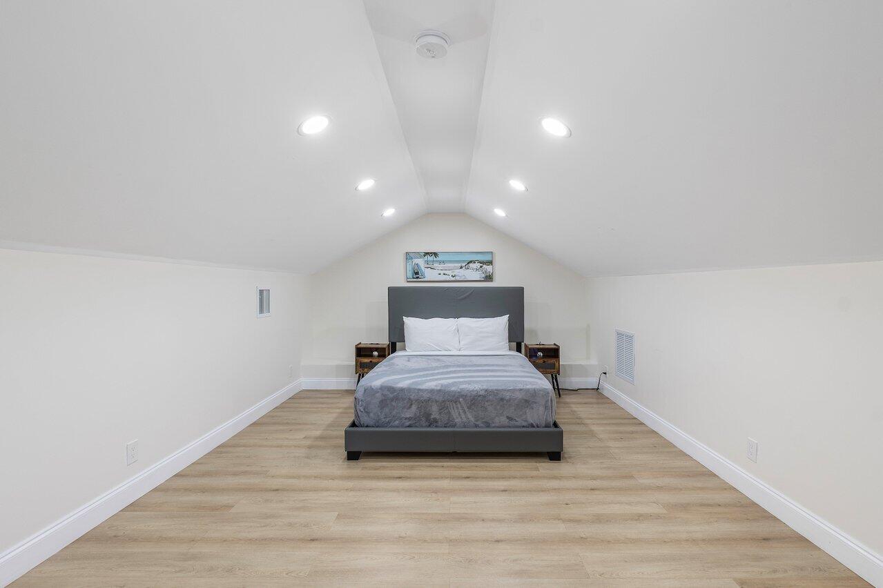 BASKIN ADD TO BRINY BREEZES - Residential