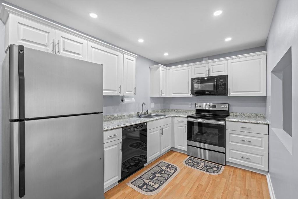 Photo of 1010 Green Pine Boulevard #E1, West Palm Beach, FL 33409 (MLS # R11152358)