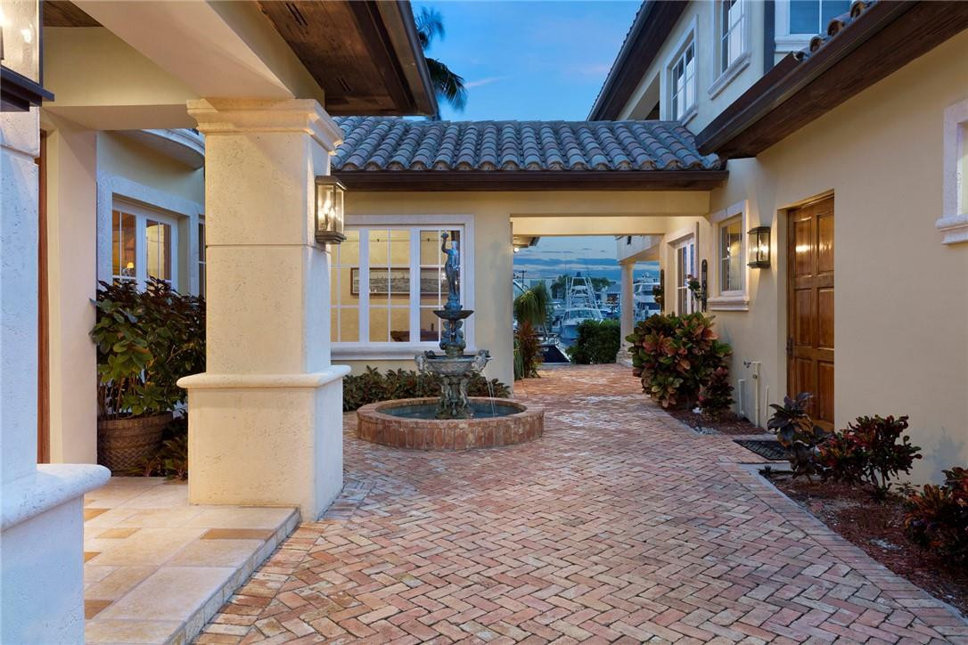 Lauderdale Harbors - Residential