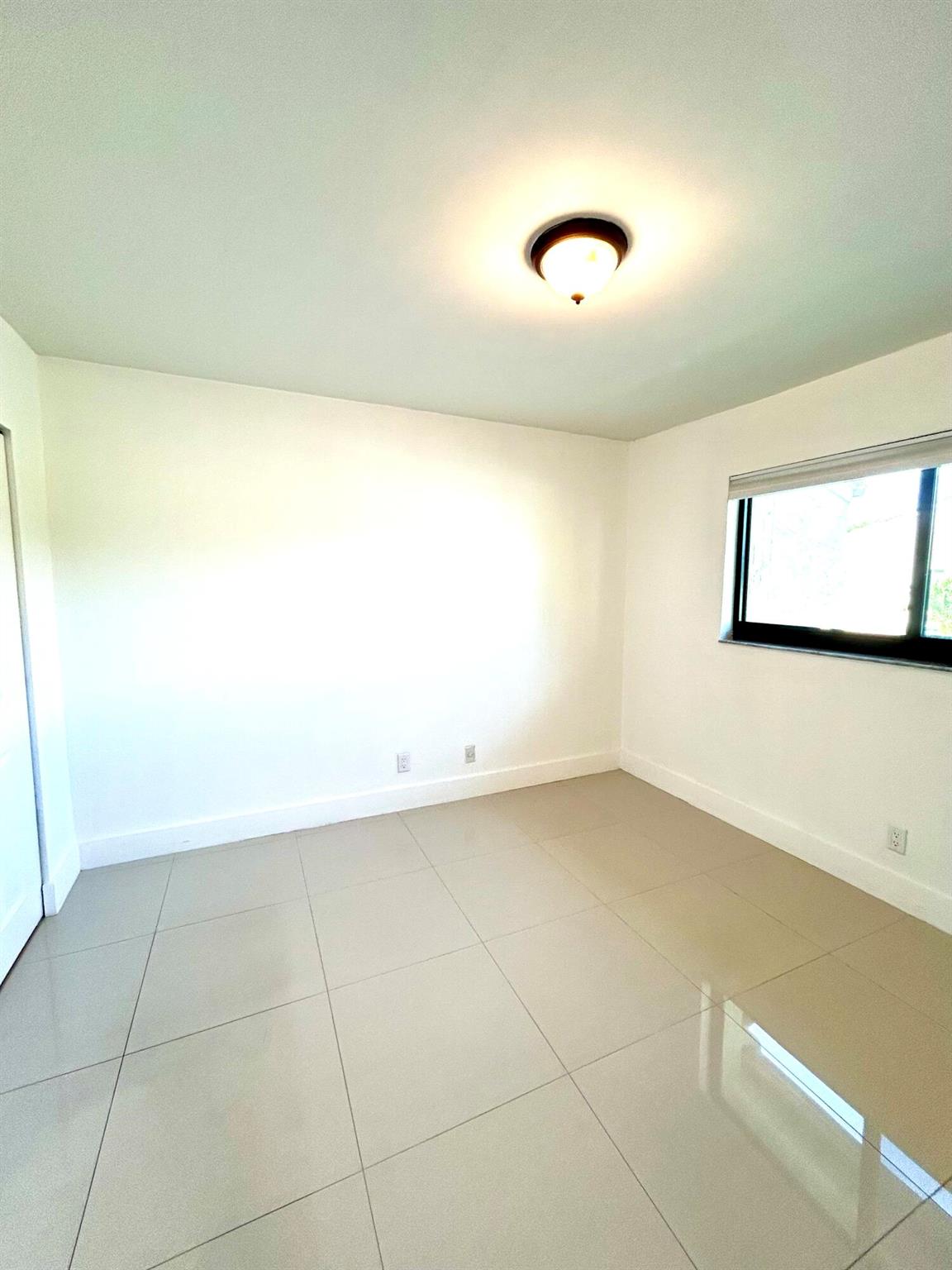 VALLHALA VILLAGE CONDO - Residential Lease