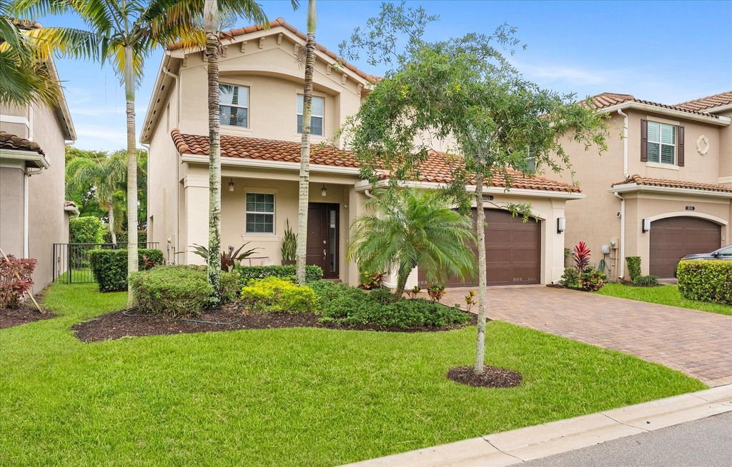 Photo of 10021 Steamboat Springs Circle, Delray Beach, FL 33446 (MLS # B26017255)