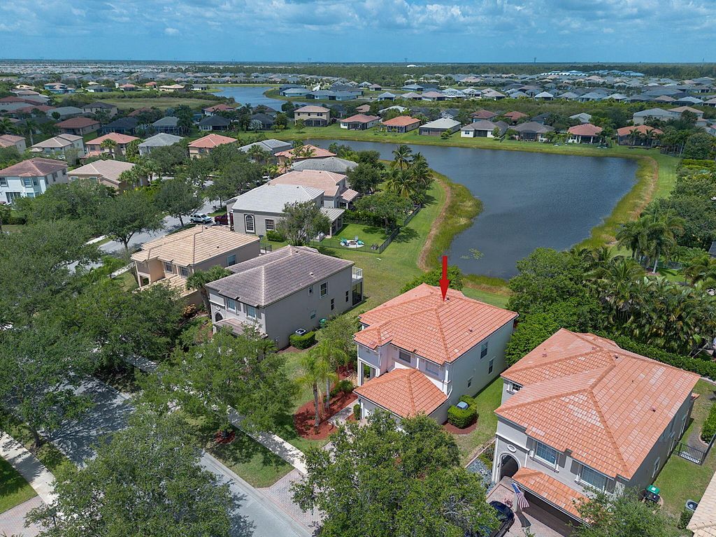 Photo of 11777 SW Bennington Circle, Port Saint Lucie, FL 34987 (MLS # R10993137)