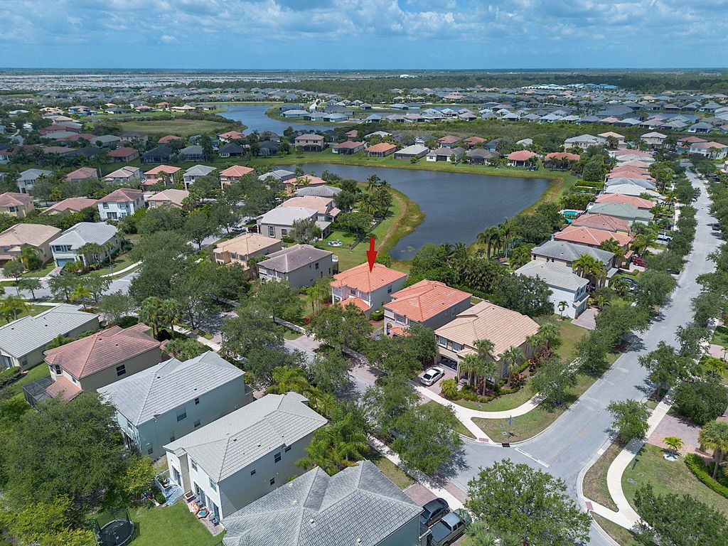 Photo of 11777 SW Bennington Circle, Port Saint Lucie, FL 34987 (MLS # R10993137)