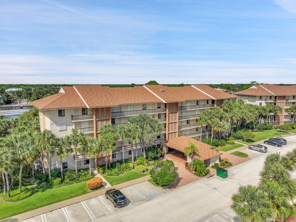 Photo of 2001 Marina Isle Way #203, Jupiter, FL 33477 (MLS # B26055508)