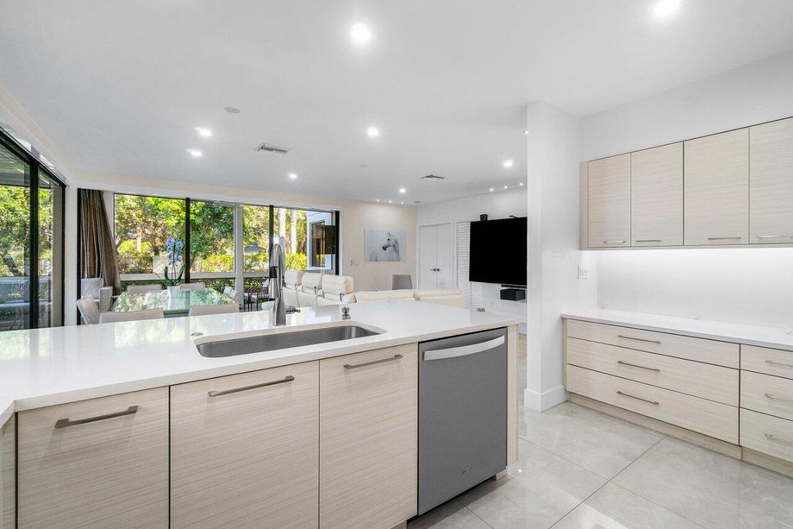 SABAL LAKE WEST OF BOCA WEST CONDO - Residential