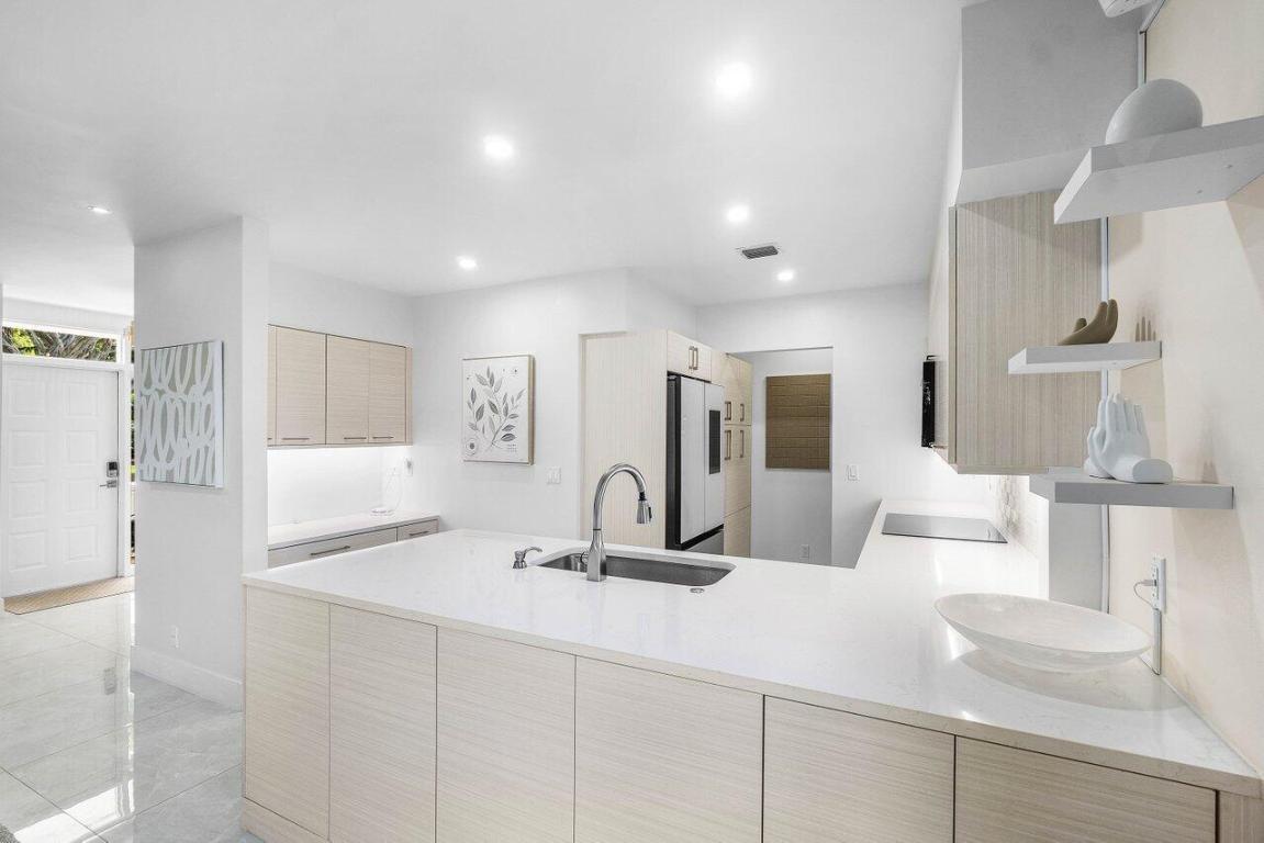 SABAL LAKE WEST OF BOCA WEST CONDO - Residential