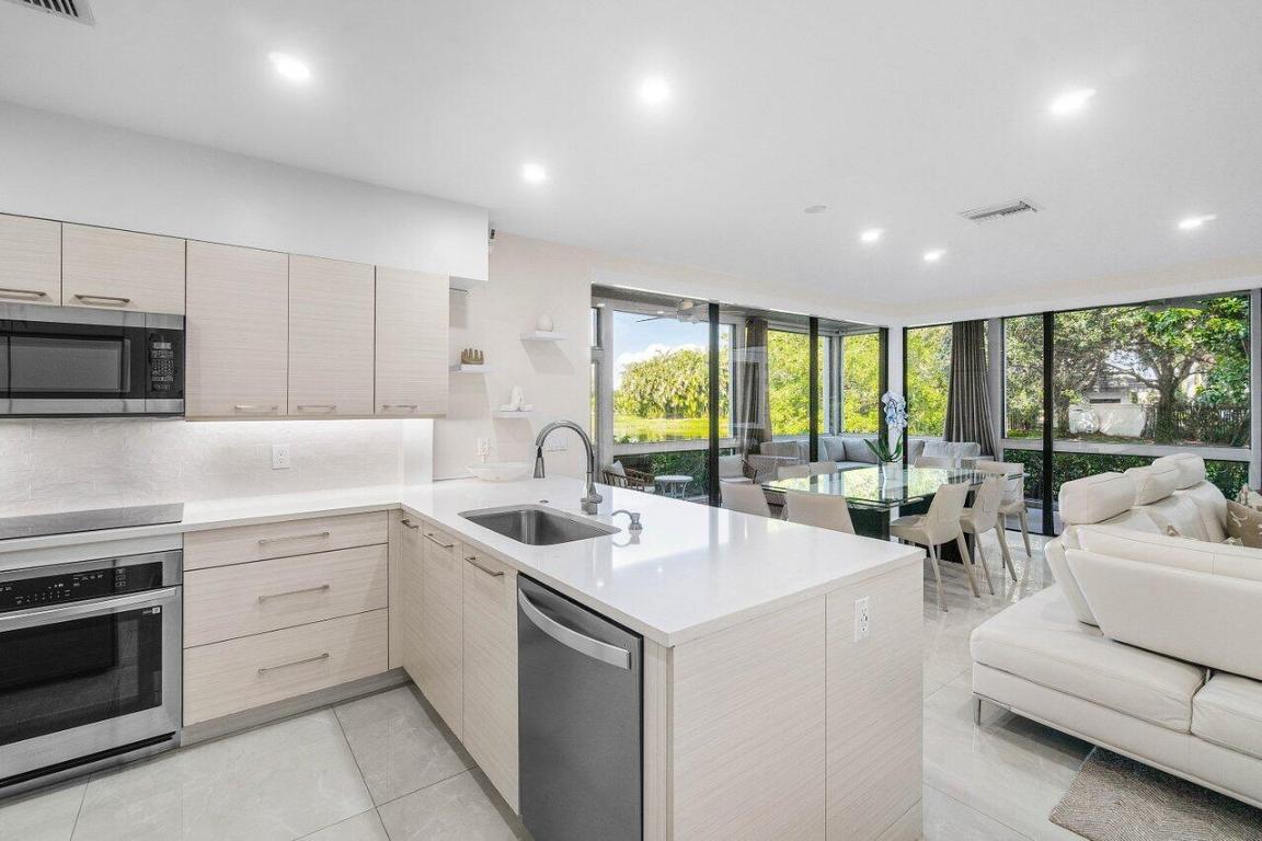 SABAL LAKE WEST OF BOCA WEST CONDO - Residential