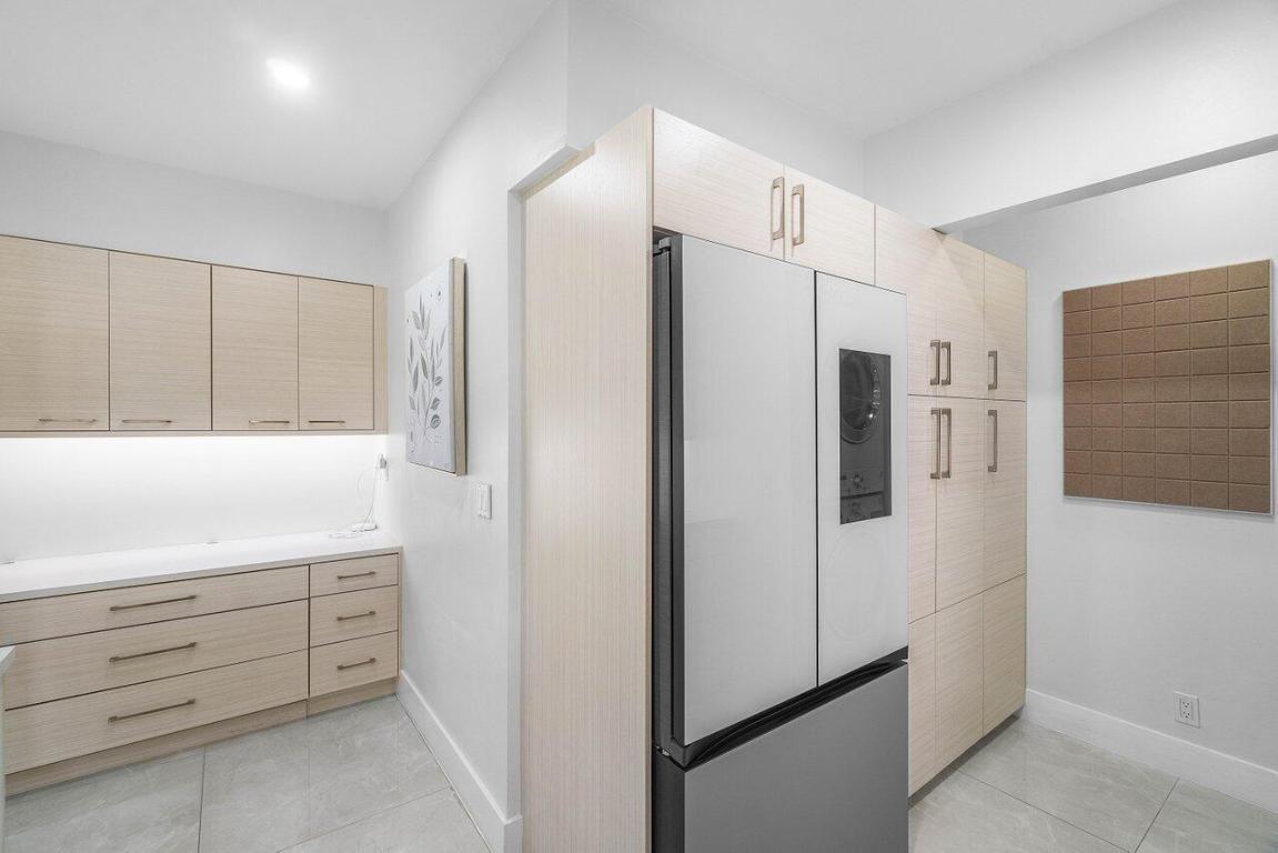 SABAL LAKE WEST OF BOCA WEST CONDO - Residential