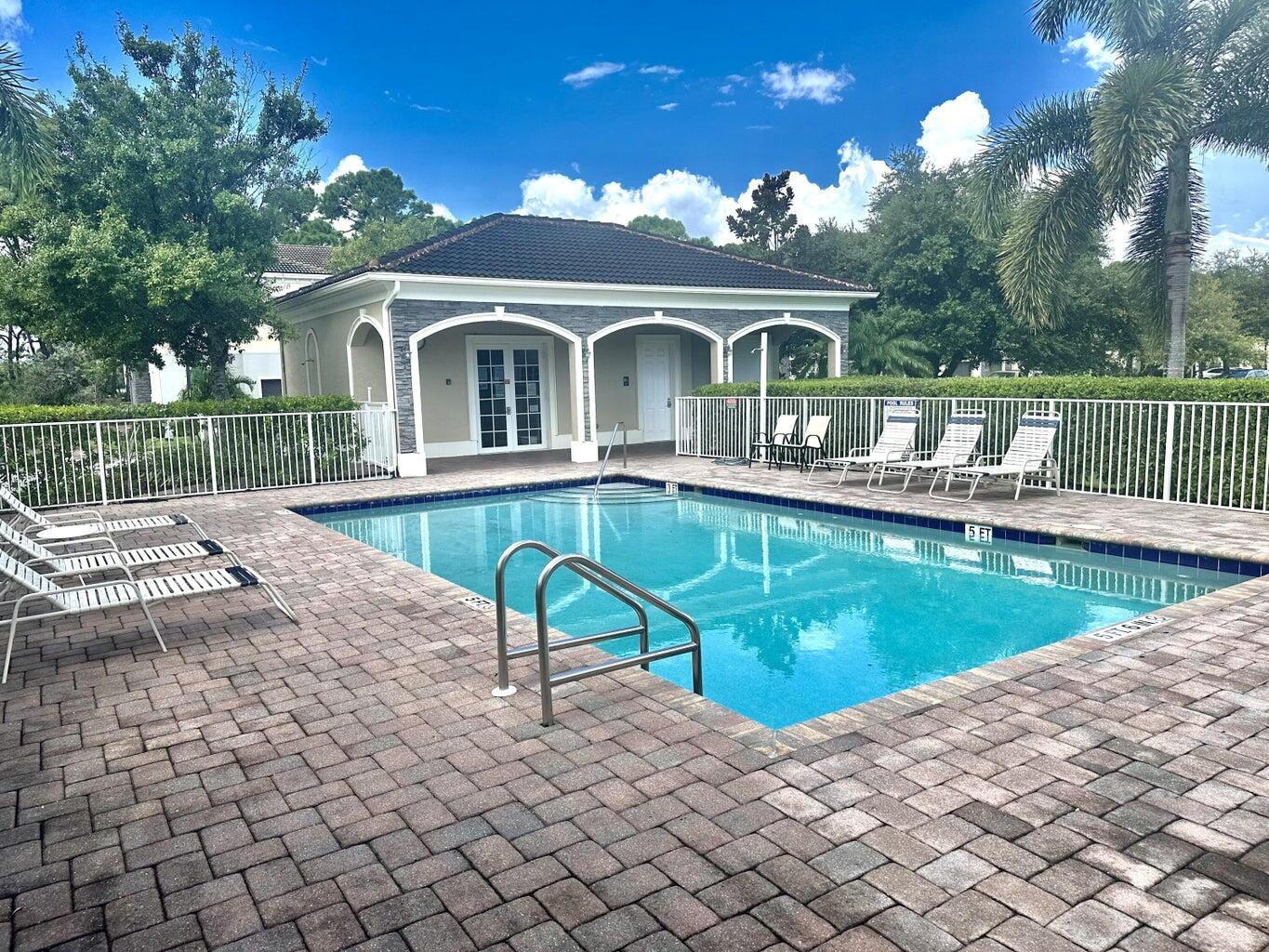 HERITAGE ENCLAVE - Residential Lease