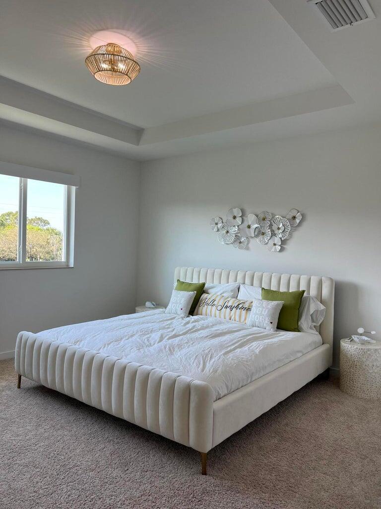 HERITAGE ENCLAVE - Residential Lease