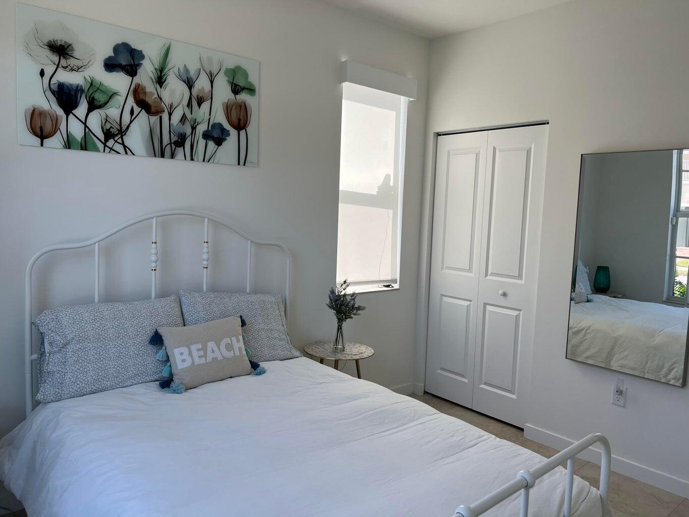 HERITAGE ENCLAVE - Residential Lease