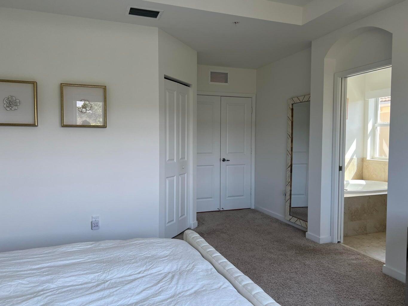 HERITAGE ENCLAVE - Residential Lease