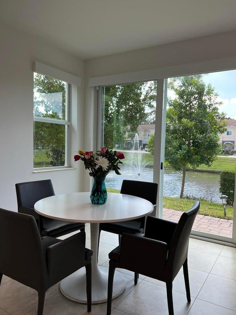 HERITAGE ENCLAVE - Residential Lease