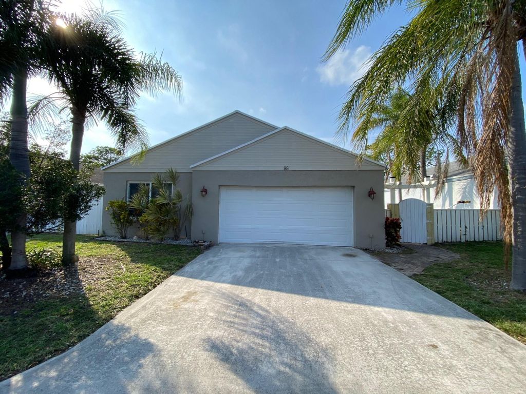 Photo of 88 Buxton Lane, Boynton Beach, FL 33426 (MLS # F10432103)