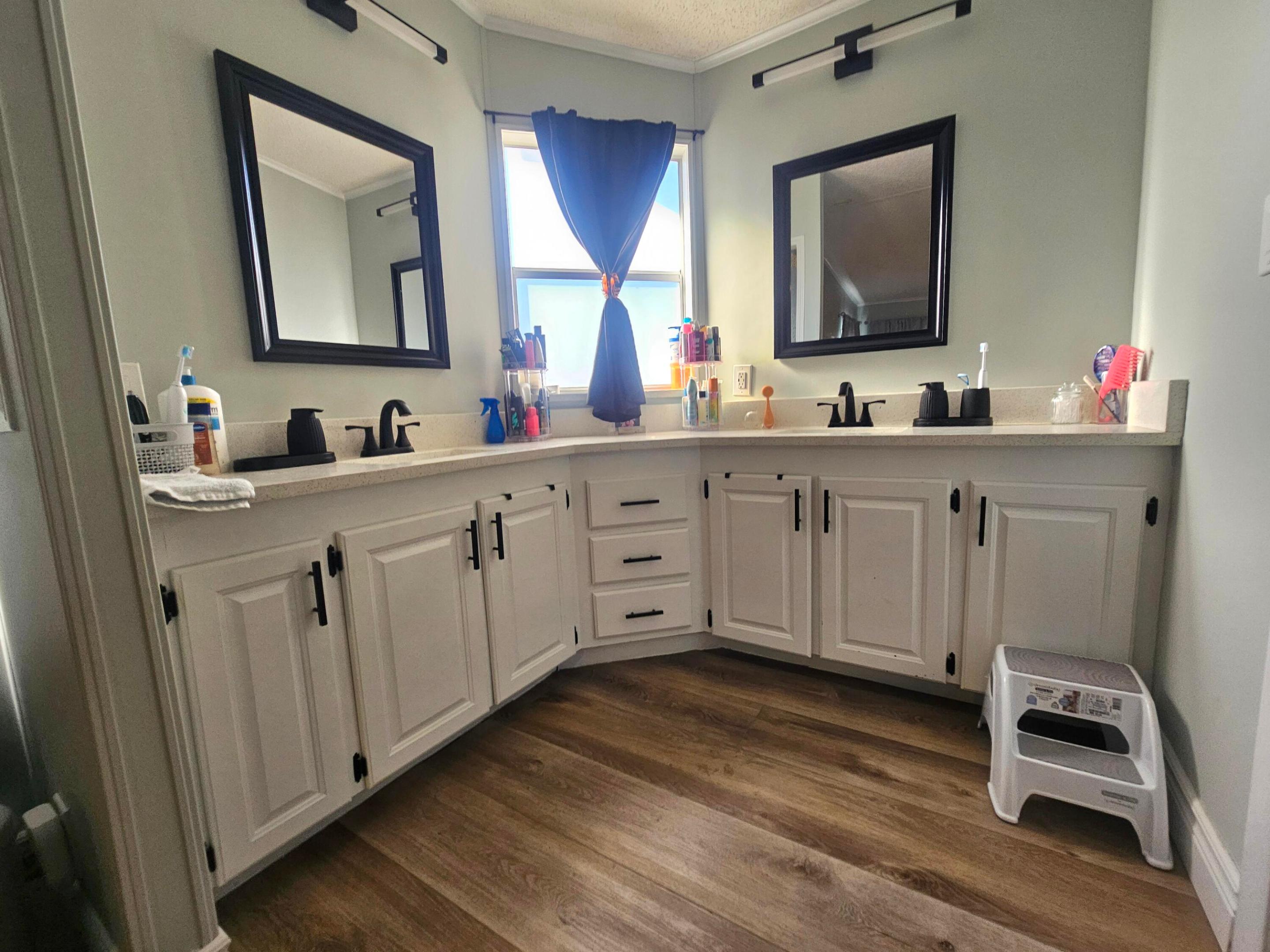 RIDGEWAY - Residential