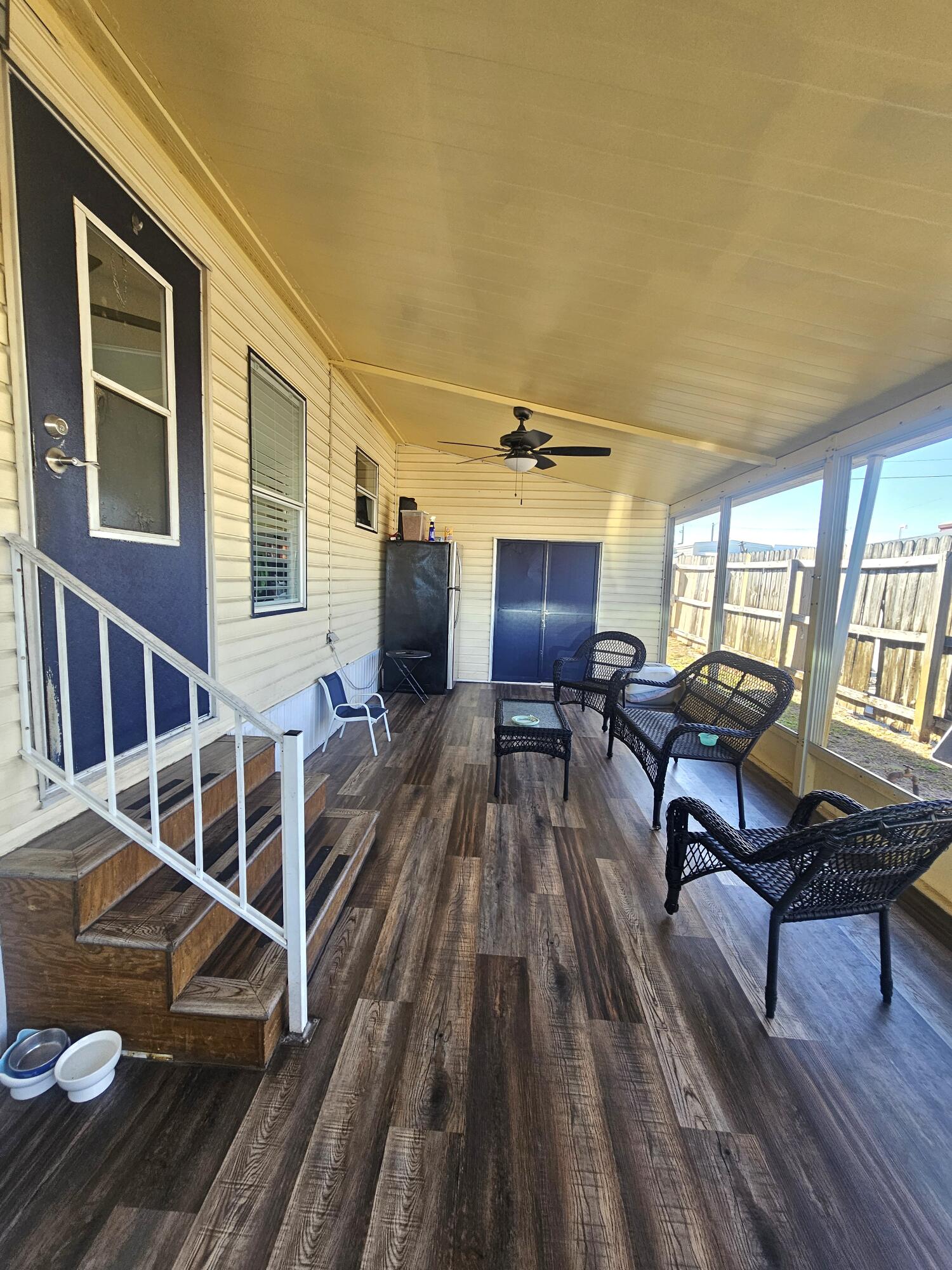 RIDGEWAY - Residential