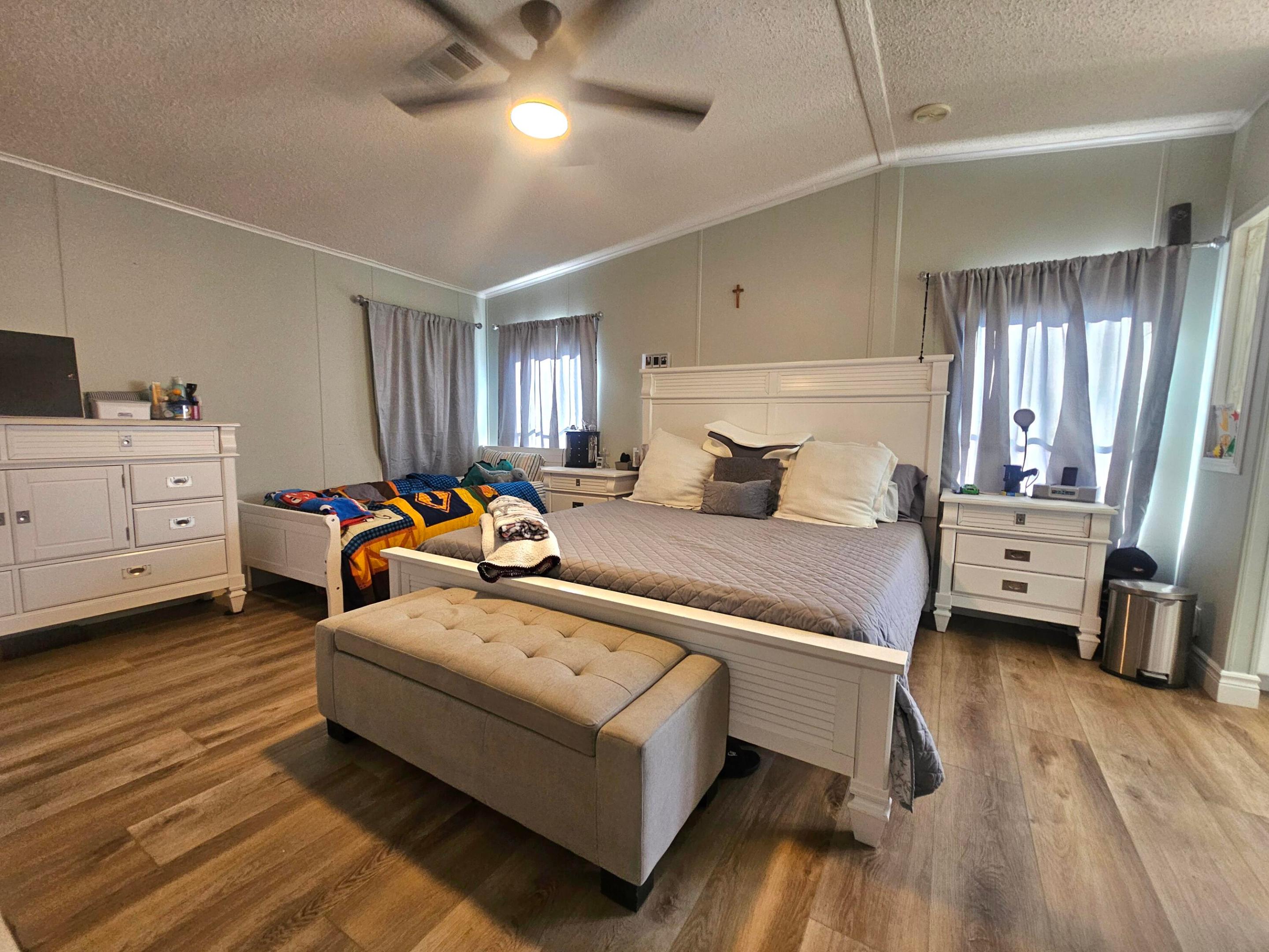 RIDGEWAY - Residential