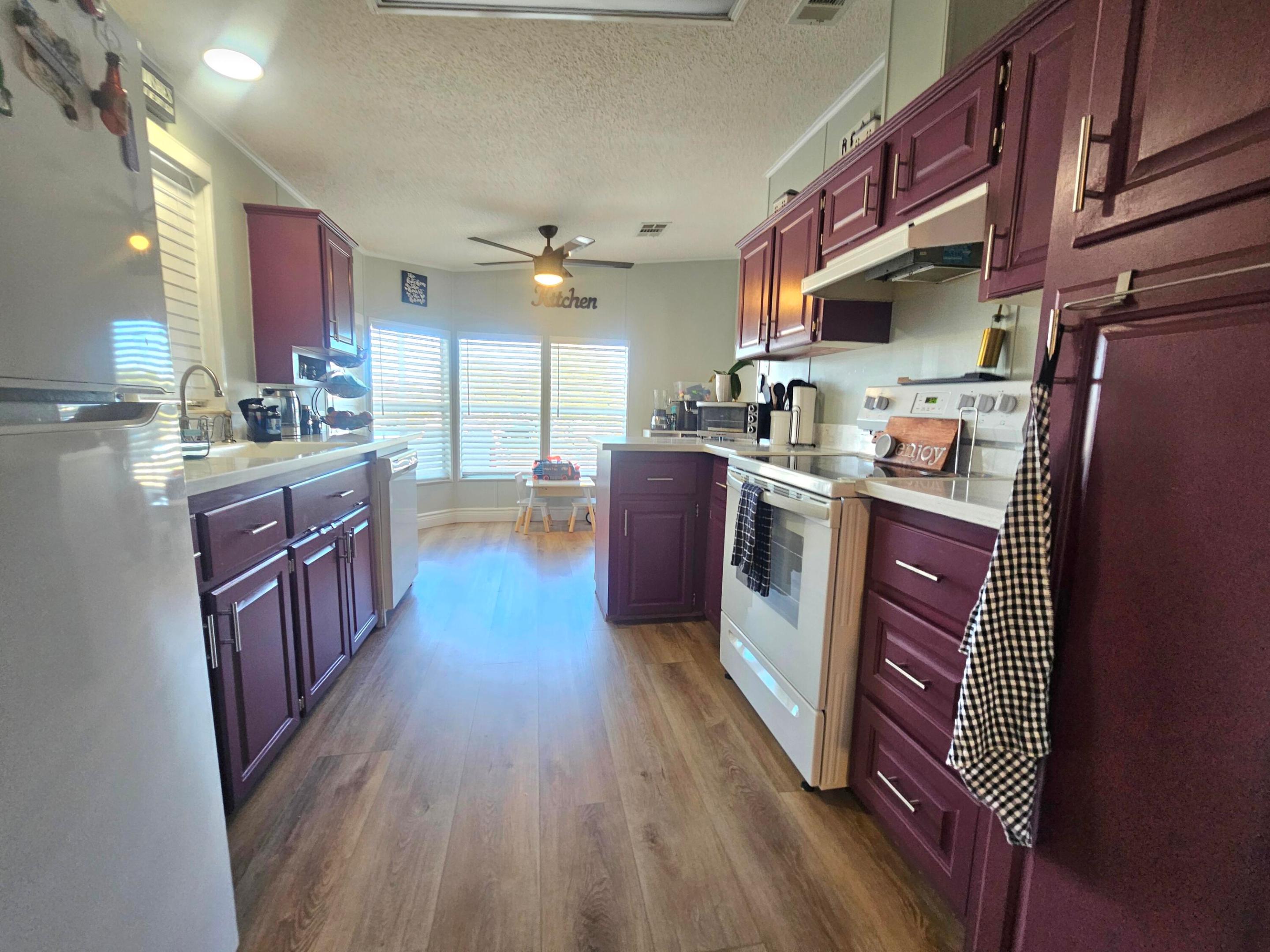 RIDGEWAY - Residential