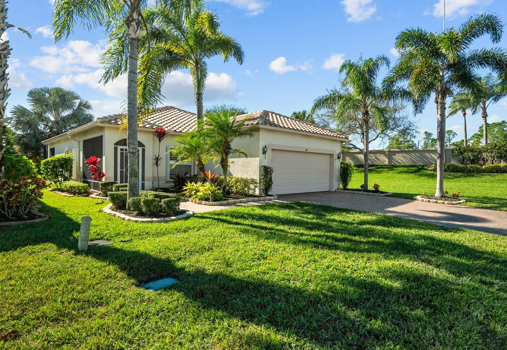 Photo of 347 NW Breezy Point Loop, Port Saint Lucie, FL 34986 (MLS # R10941494)