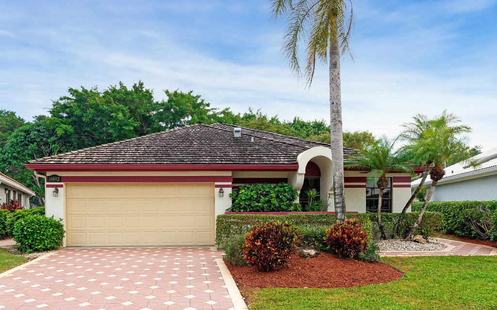 Photo of 10642 Crystal Lake Drive, Boca Raton, FL 33428 (MLS # R10773303)