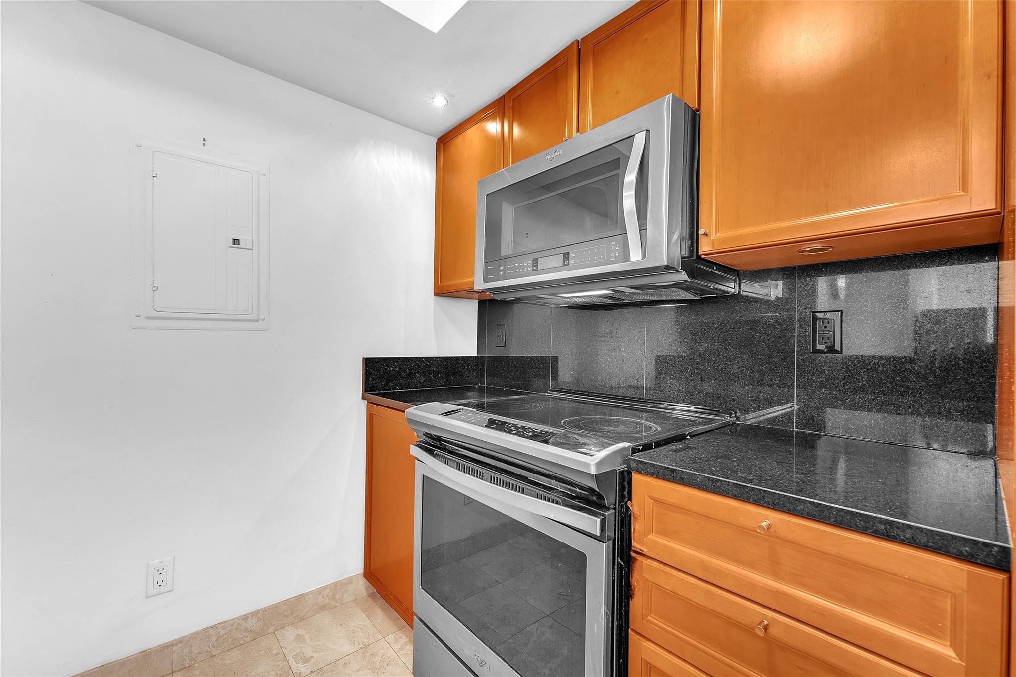 PALMETTO PLACE - Residential
