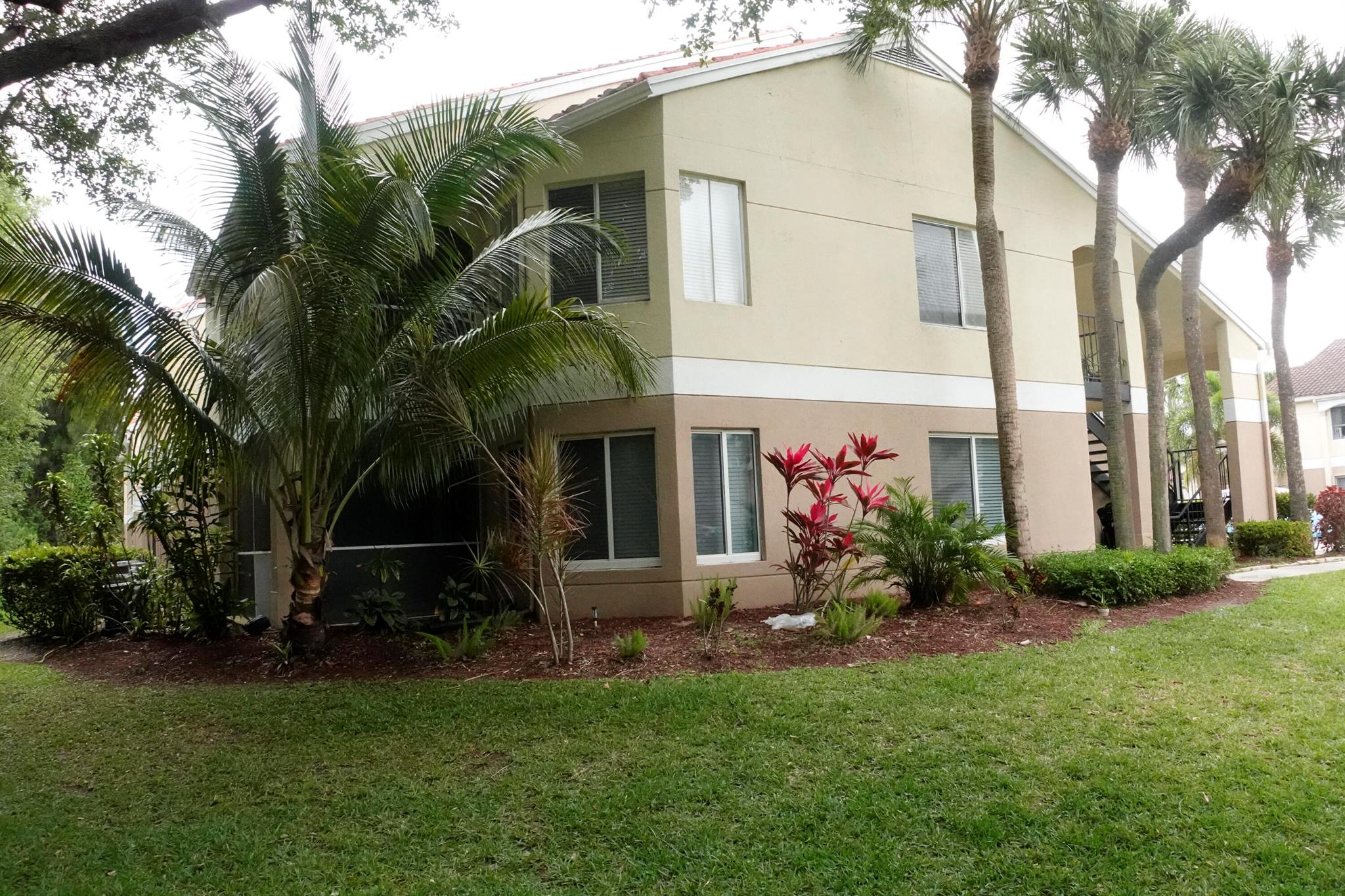 CASABLANCA ISLES CONDO - Residential Lease