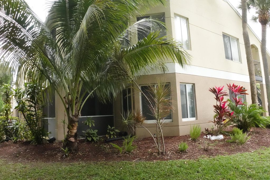 Photo of 815 W Boynton Beach Boulevard #15-101, Boynton Beach, FL 33426 (MLS # R10982500)